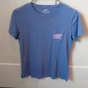 Vineyard vines tee